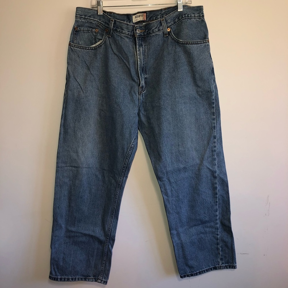 Men’s LEVI’s 505 Jeans Medium Wash Regular Fit